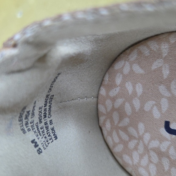 JBU By JAMBU Bellrose 8M Comfort Mary Jane Shoes in Tan with Cutout Detail - Picture 13 of 16